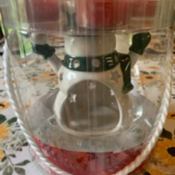 Yankee Snowman Candle Teelight Holder - Picture 3 of 4